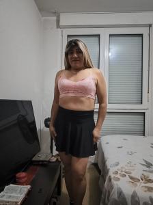 634010408: Chica busca chico en Madrid