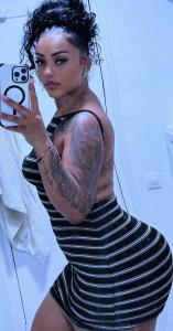 630804889: Chica busca chico en Barcelona