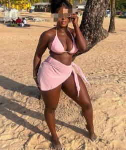 617763568: Chica busca chico en Sevilla