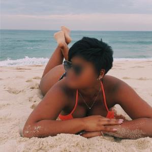 614651907: Chica busca chico en Murcia