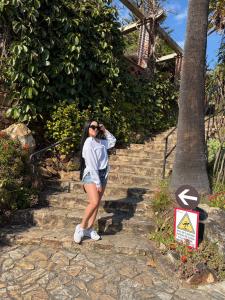 631069565: Chica busca chico en Gerona