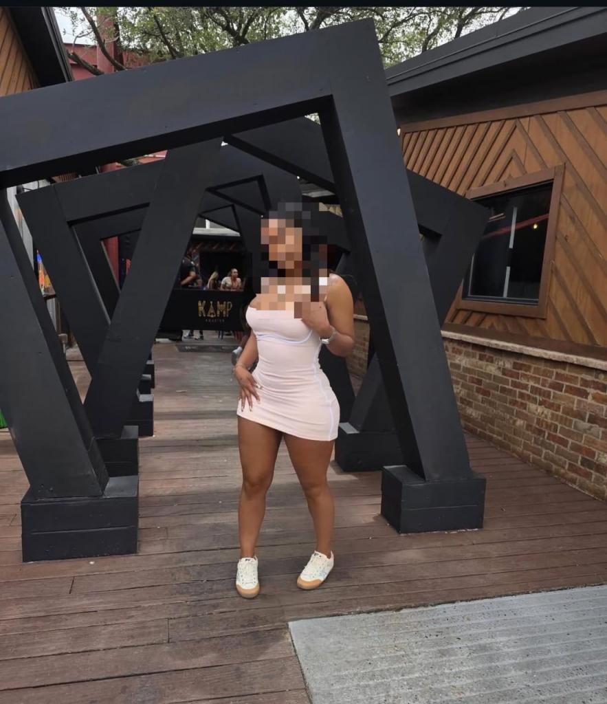 672573474: Chica busca chico en Pontevedra