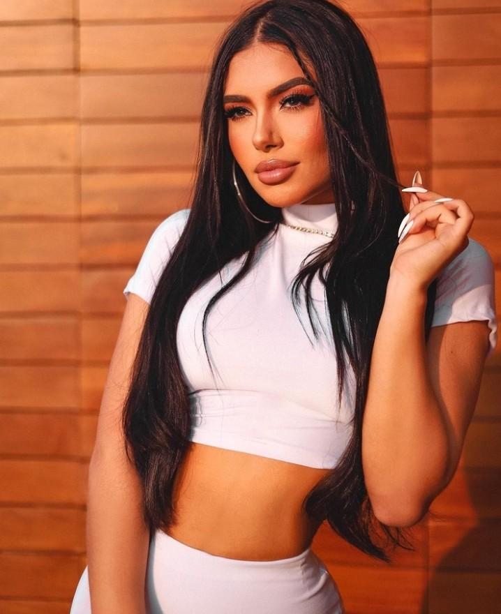 Chica busca chico en Tenerife: 