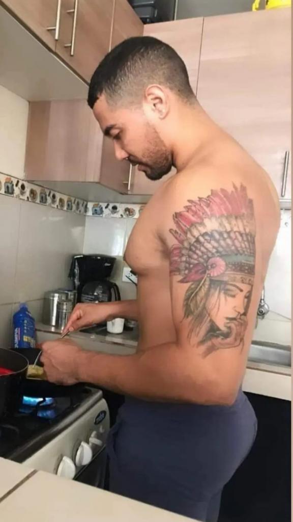 613963681: Chico busca chica en Madrid