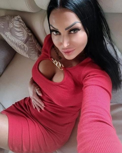 Chica busca chico en Barcelona: 