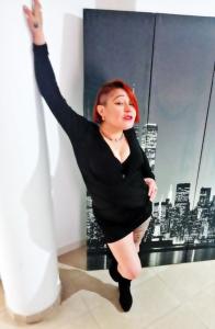 613764361: Chica busca chico en Barcelona