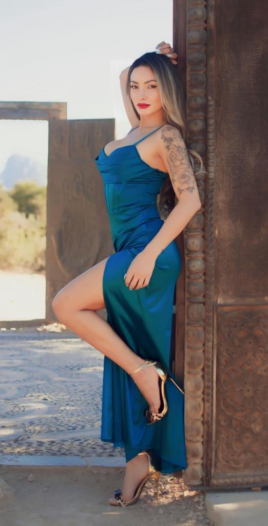 Chica busca chico en Ibiza: 