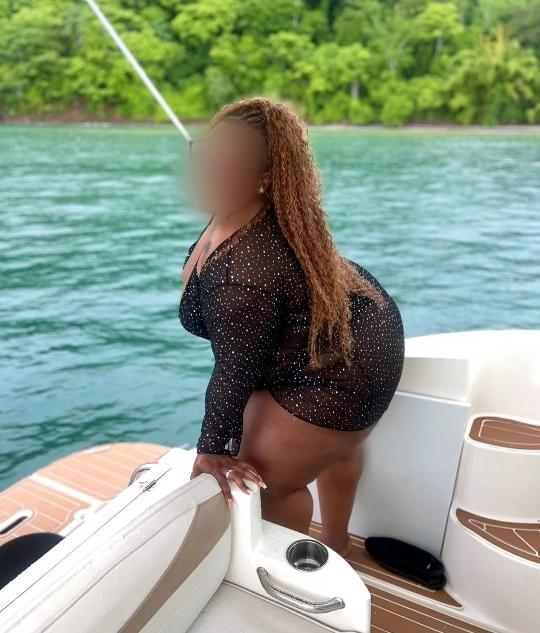 Chica busca chico en Sevilla: 