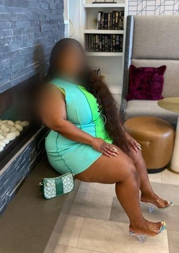 Chica busca chico en Sevilla: 