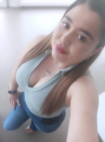 617129092: Chica busca chico en Barcelona