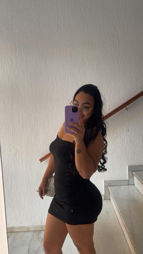 647014667: Chica busca chico en Granada