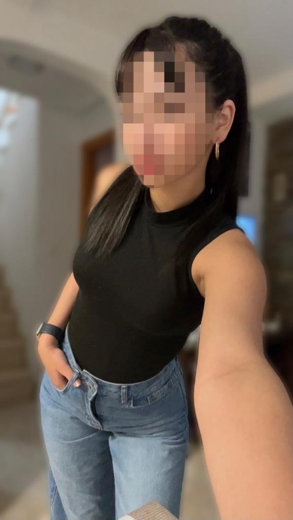 Chica busca chico en Alicante: Chica busca chico