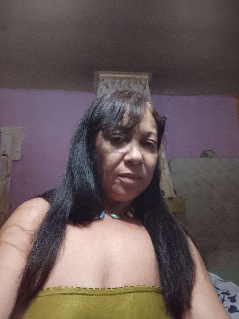 644579604: Chica busca chico en Valencia