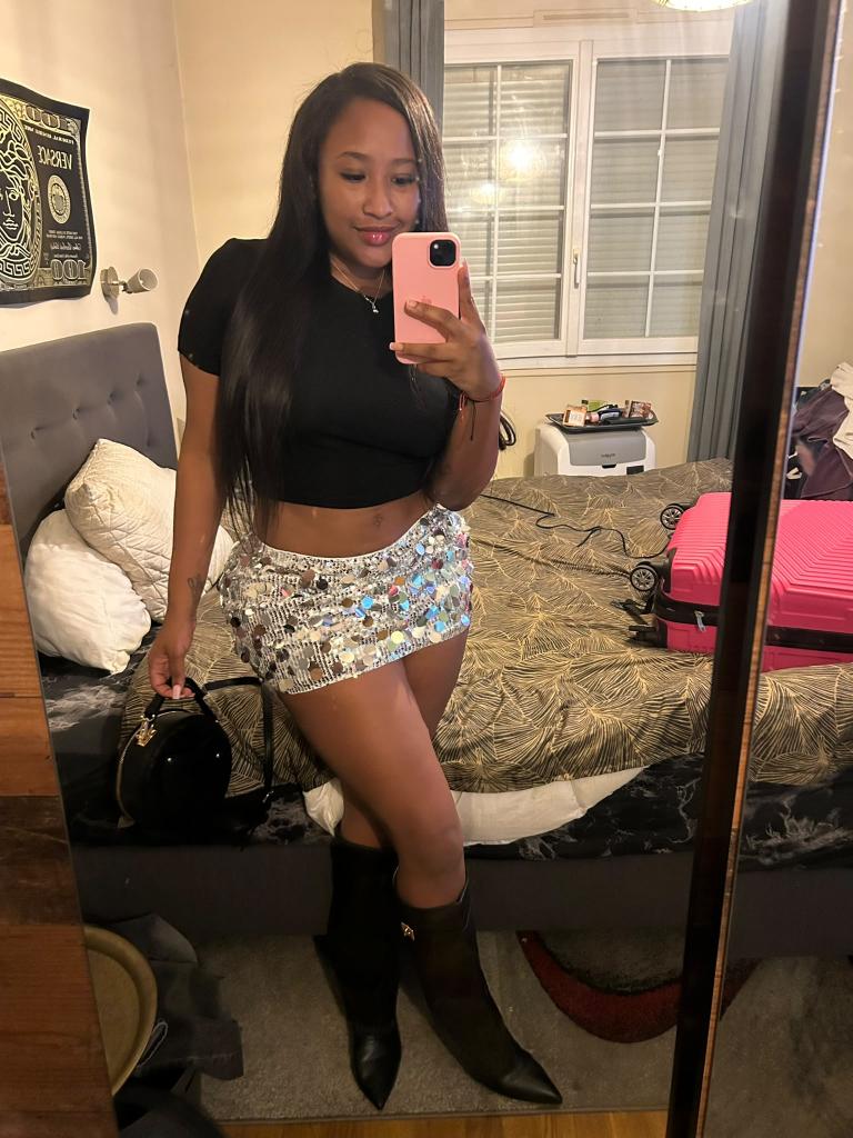 612288942: Chica busca chico en Barcelona