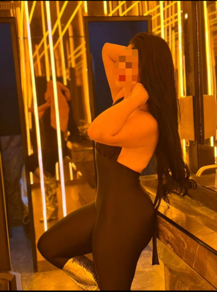 Chica busca chico en Tenerife: 