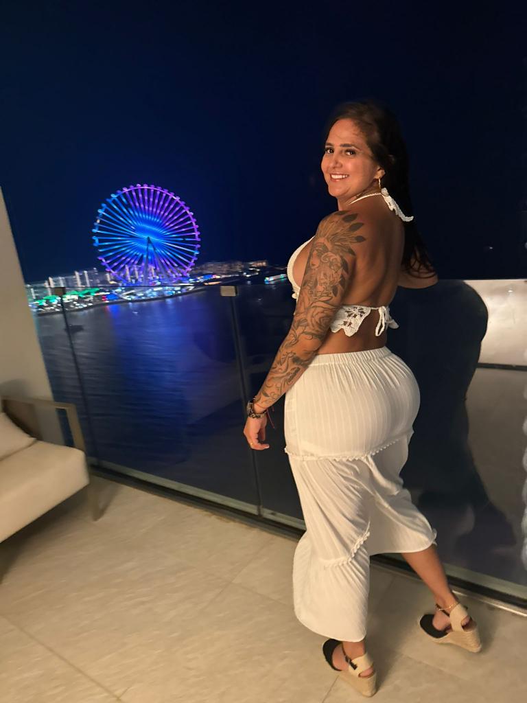 604174847: Chica busca chico en Cantabria