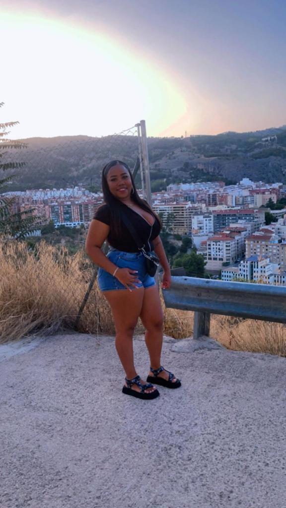 Chica busca chico en Alicante: 