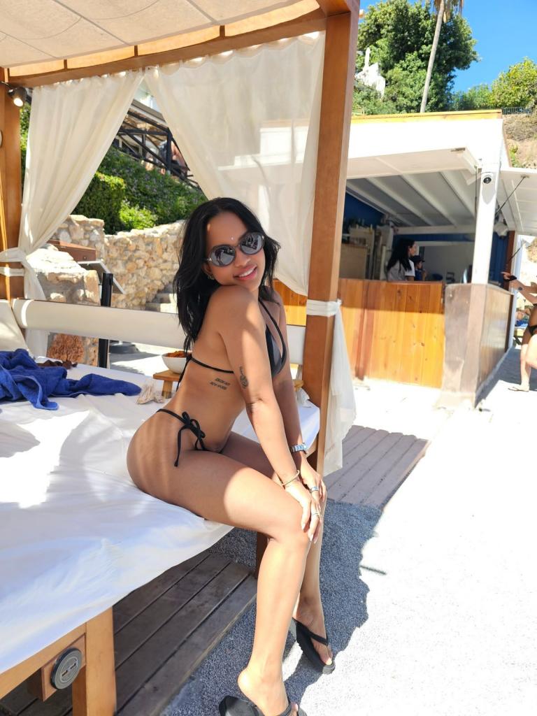 695805076: Chica busca chico en Salamanca