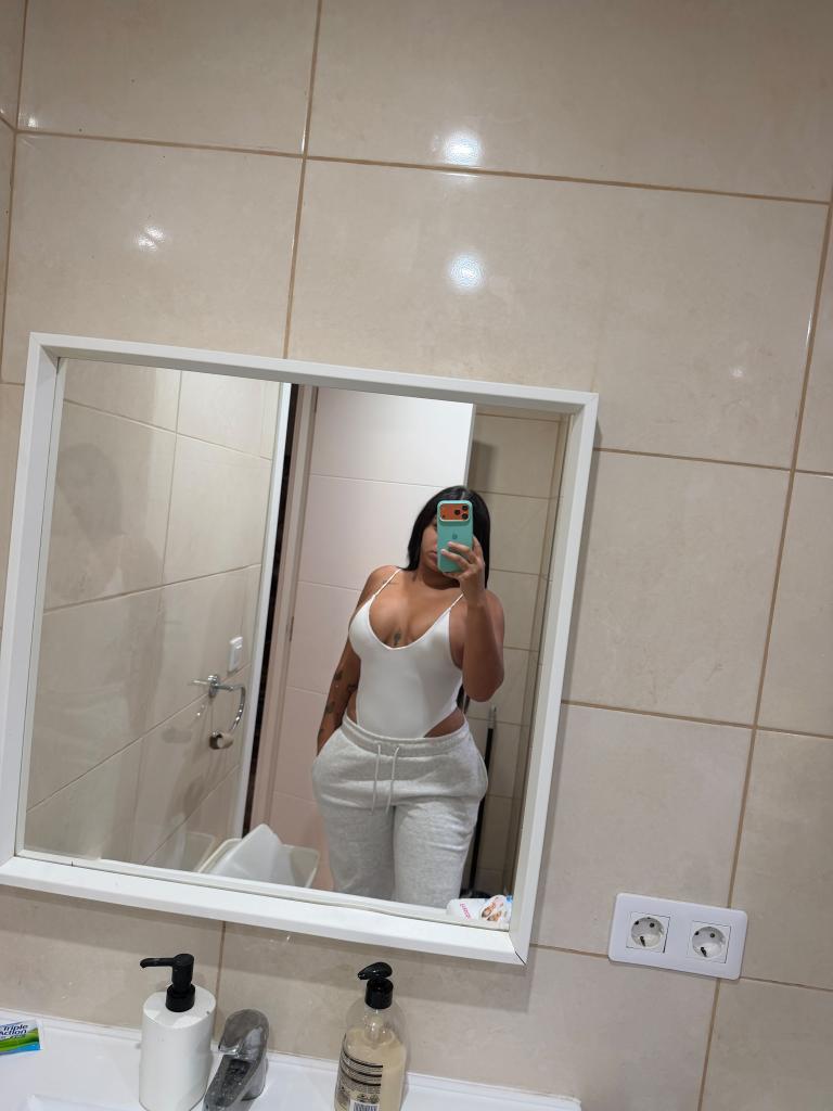 612451527: Chica busca chico en Tenerife