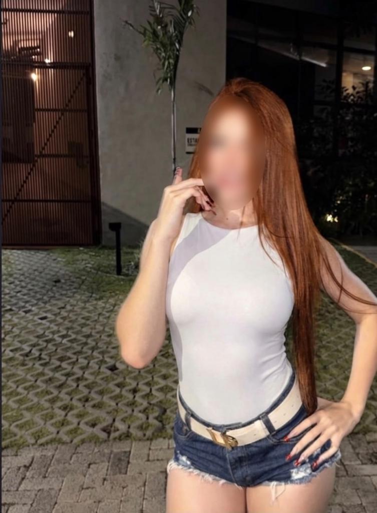 643684219: Chica busca chico en Cantabria