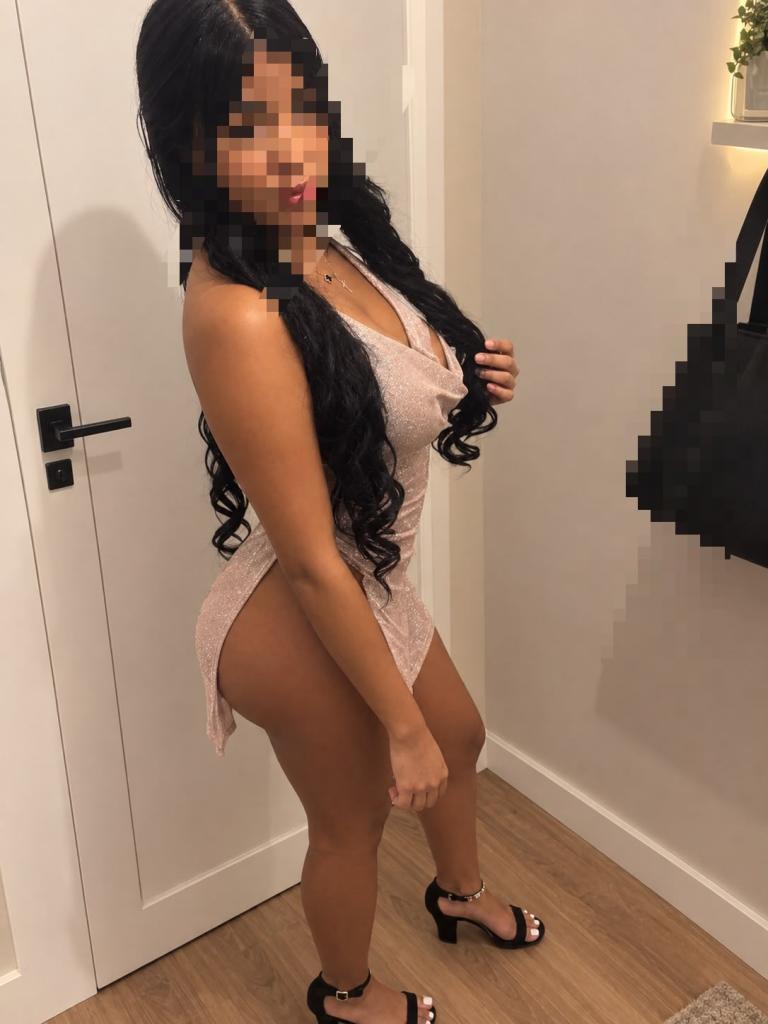 640956414: Chica busca chico en Valencia