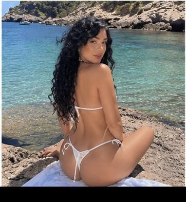 603918328: Chica busca chico en Ibiza