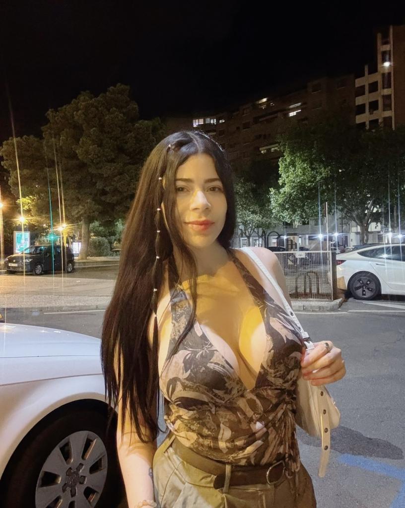 663785920: Chica busca chico en Zaragoza