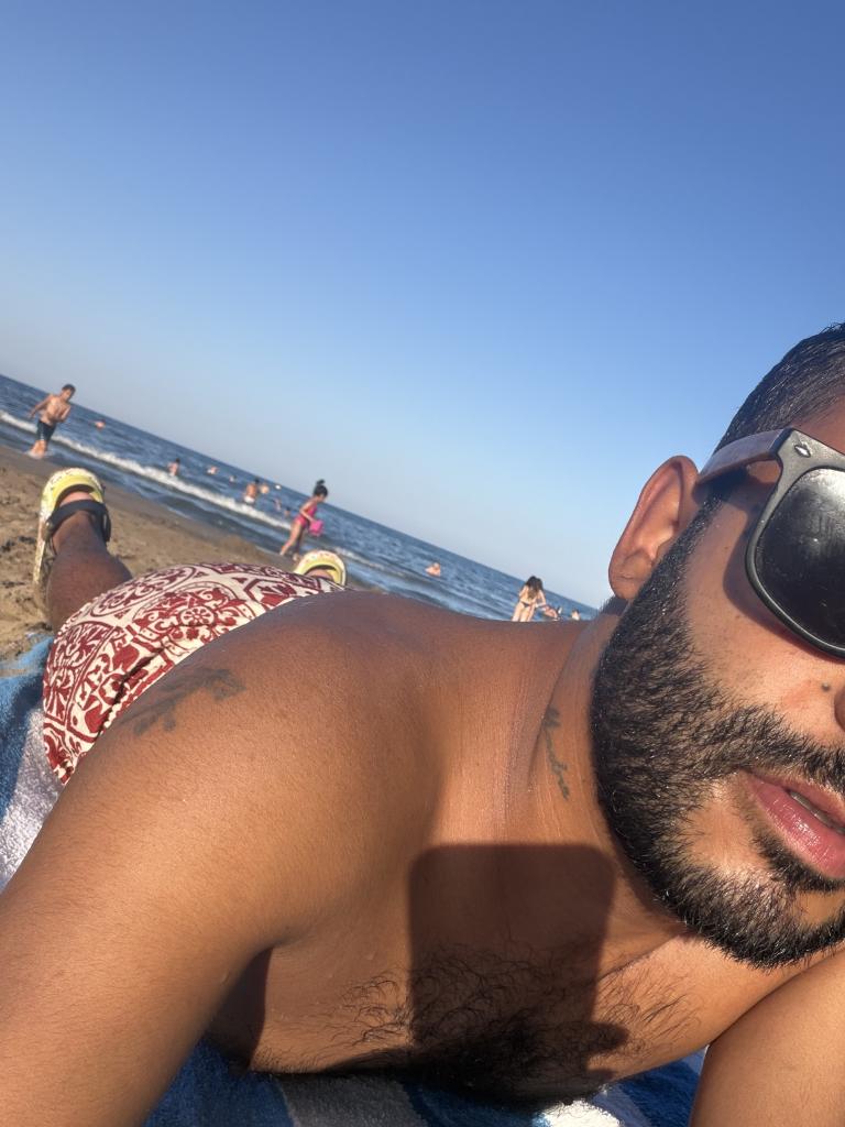 653499250: Chico busca chica en Valencia