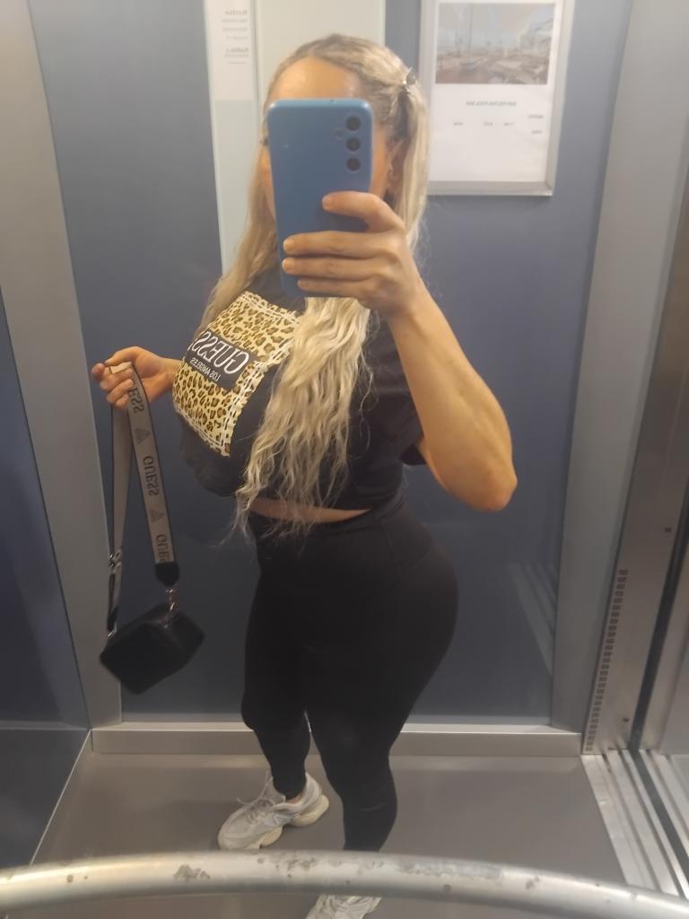 Chica busca chico en Granada: 