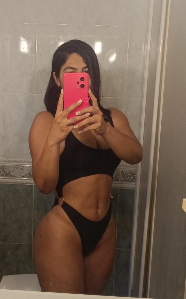 602843203: Chica busca chico en Barcelona