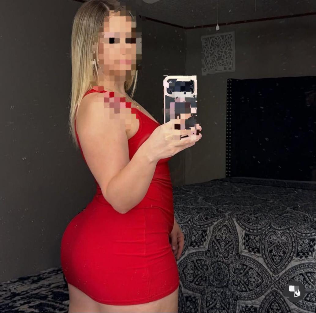 661352977: Chica busca chico en Málaga