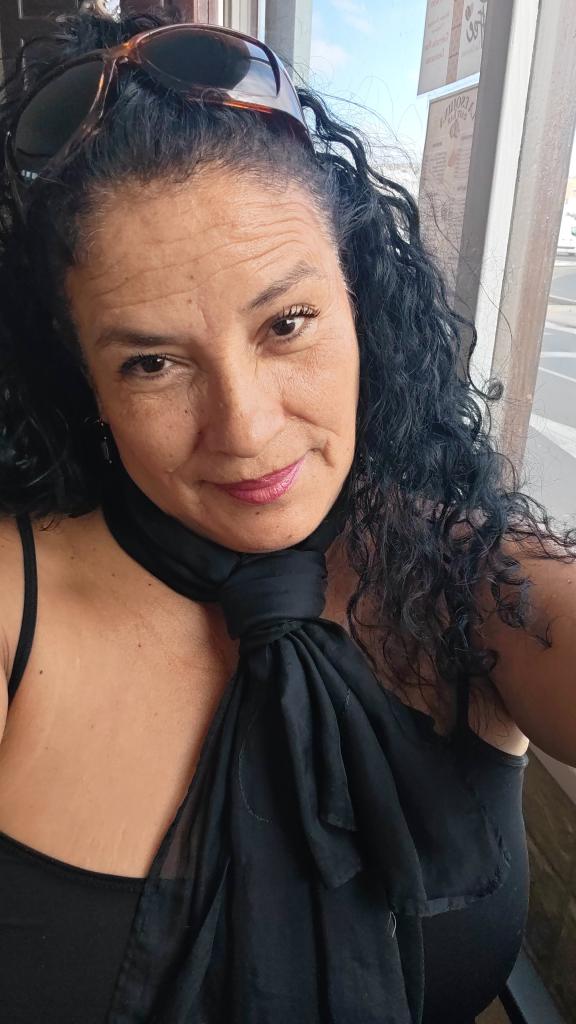 640742022: Chica busca chico en Las Palmas