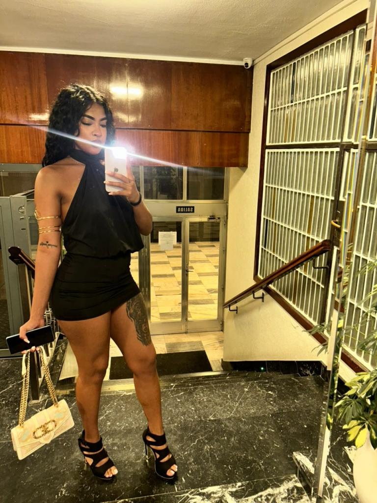 643887026: Chica busca chico en Valencia