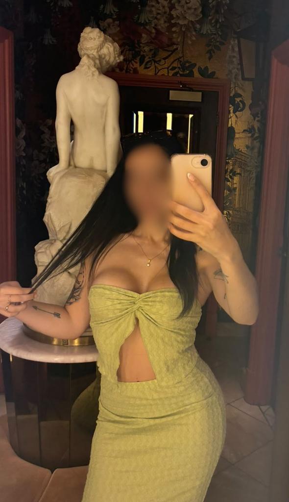 662336518: Chica busca chico en Ibiza