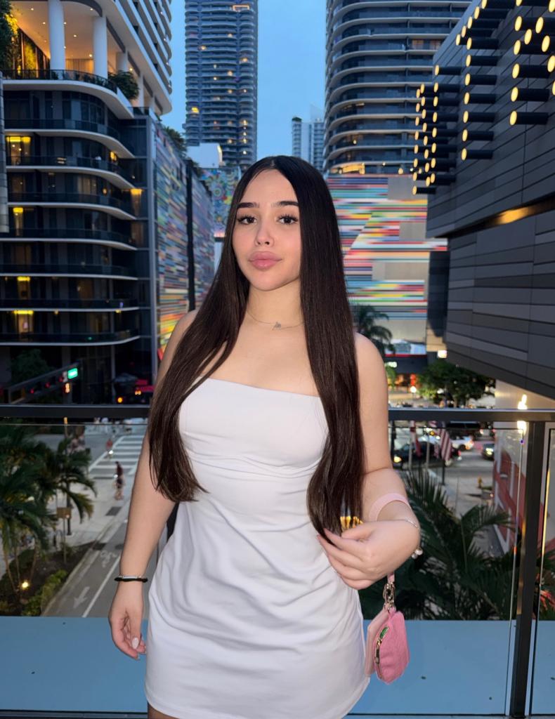 645431795: Chica busca chico en Granada