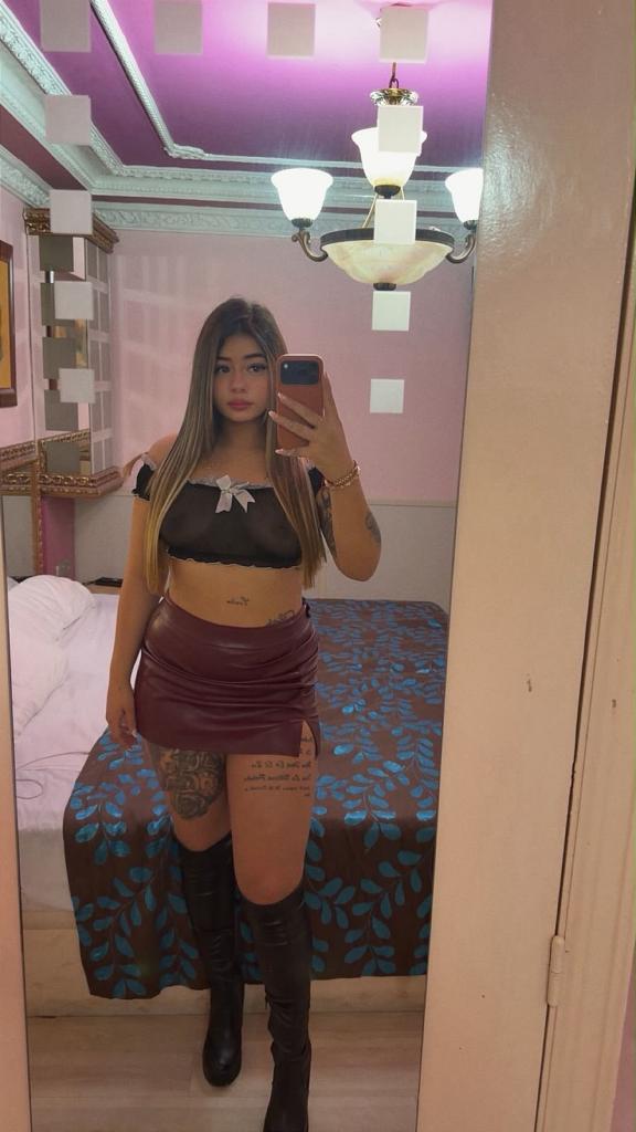 Chica busca chico en Sevilla: 