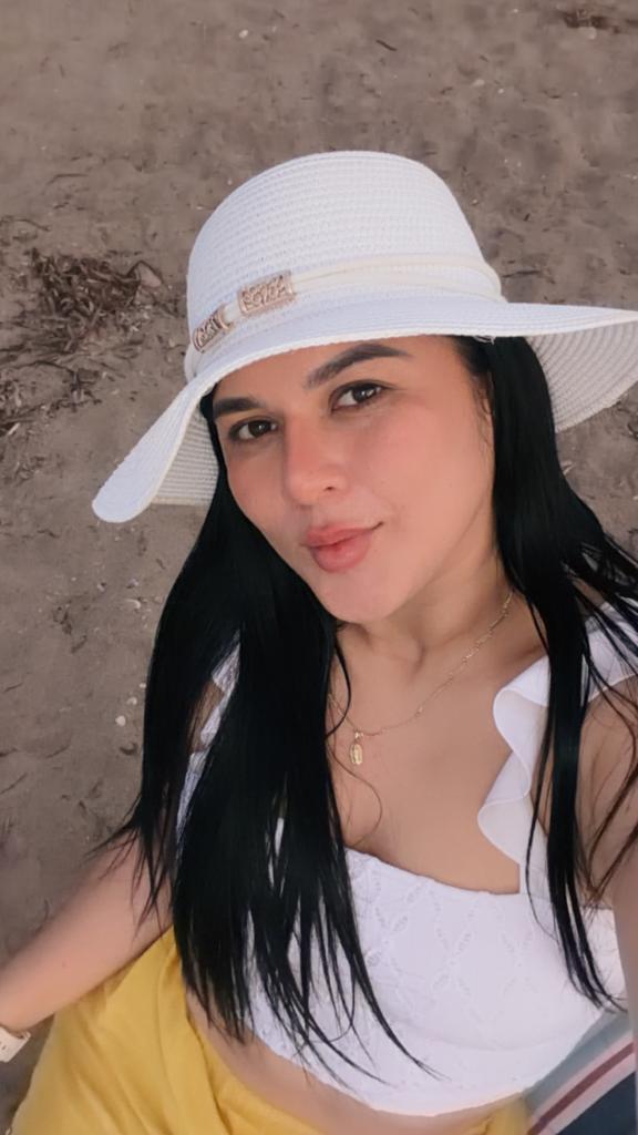 643053517: Chica busca chico en Murcia