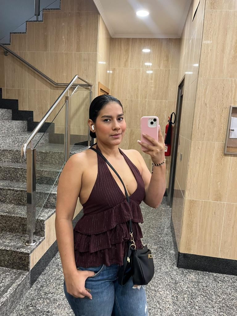 677870529: Chica busca chico en Cádiz