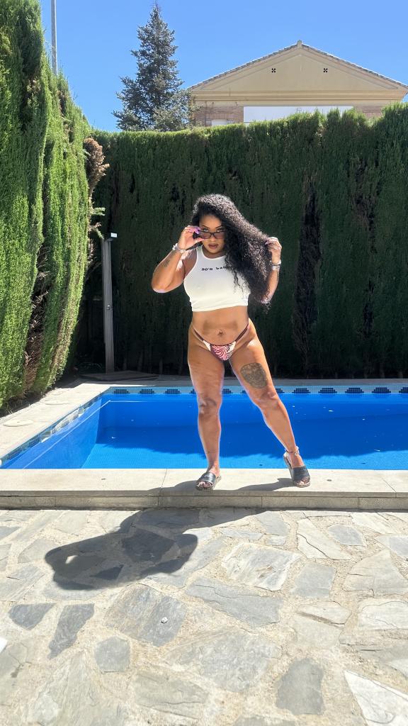623566193: Chica busca chico en Granada