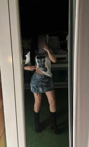 647128200: Chica busca chico en Málaga