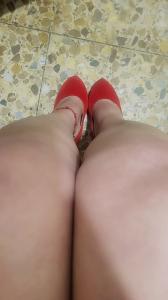 745060486: Chica busca chico en Sevilla