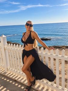 617427741: Chica busca chico en Alicante