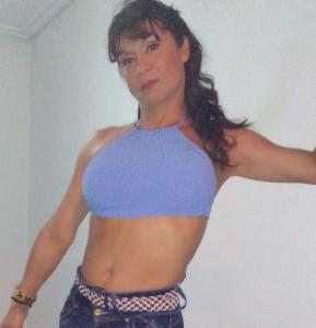 631841305: Travesti en León