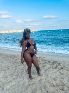 602113170: Chica busca chico en Barcelona