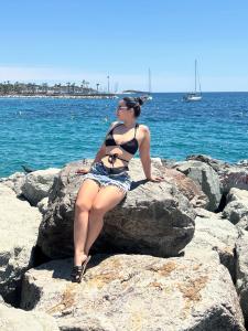 669608091: Chica busca chico en Madrid