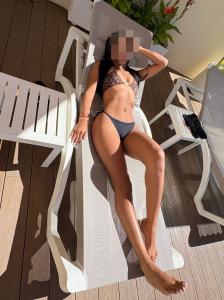667575803: Chica busca chico en Sevilla