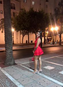 613561886: Chica busca chico en Málaga