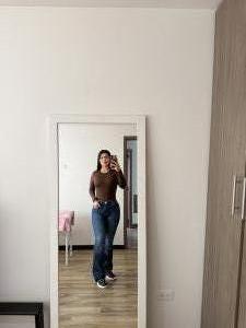 643053517: Chica busca chico en Murcia