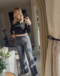 661352977: Chica busca chico en Málaga