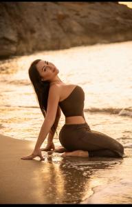 617046295: Chica busca chico en Barcelona